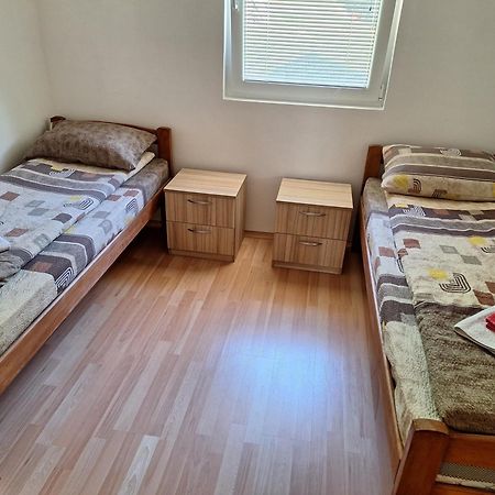 Apartman Ognjenovic Apartment Плужине Екстериор снимка