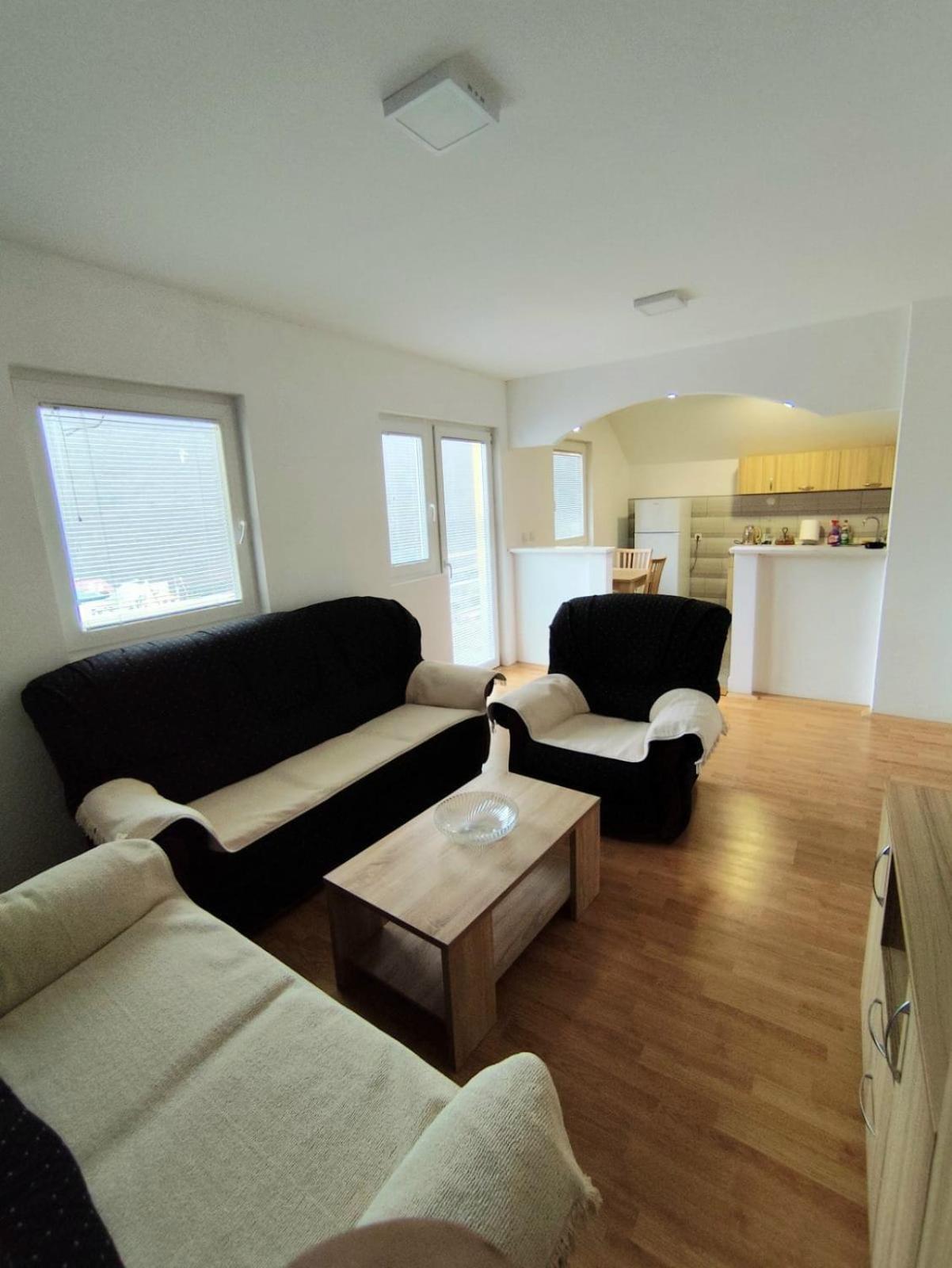 Apartman Ognjenovic Apartment Плужине Екстериор снимка